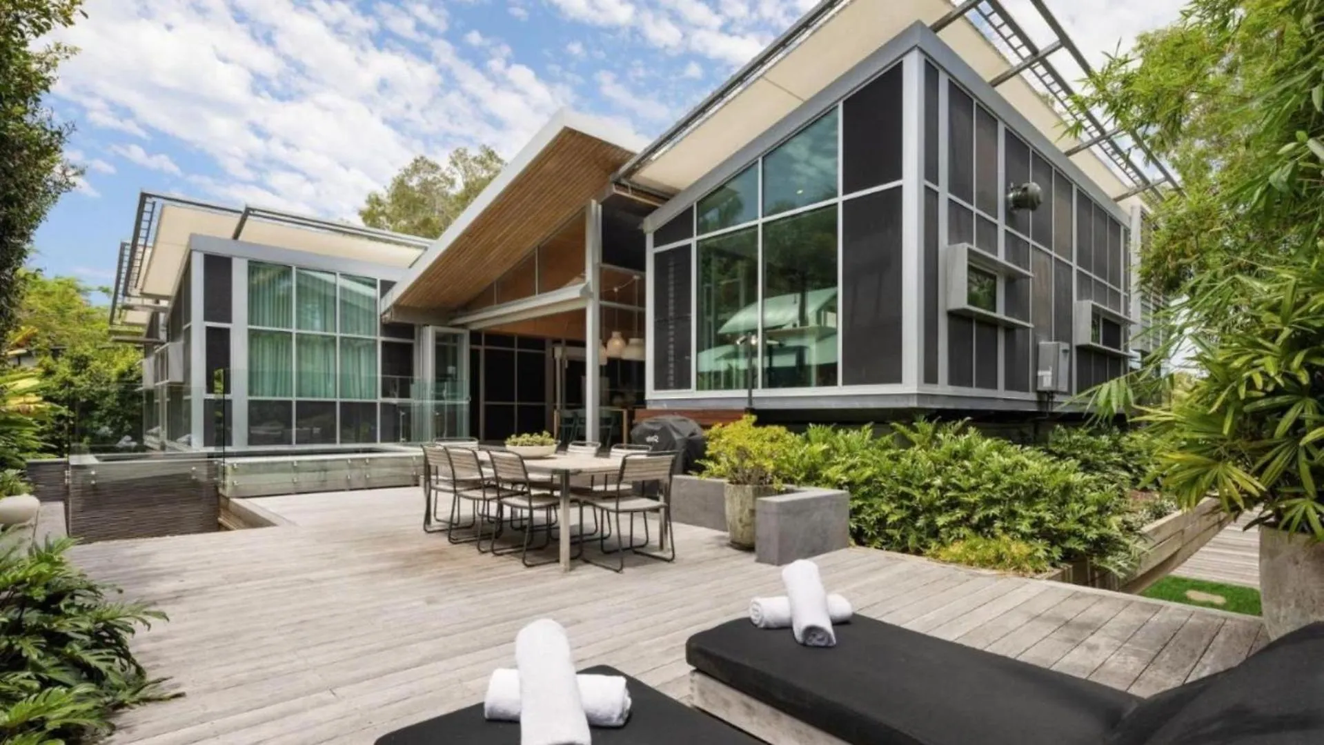 Casa de Férias Belongil Sails Vila Byron Bay Austrália