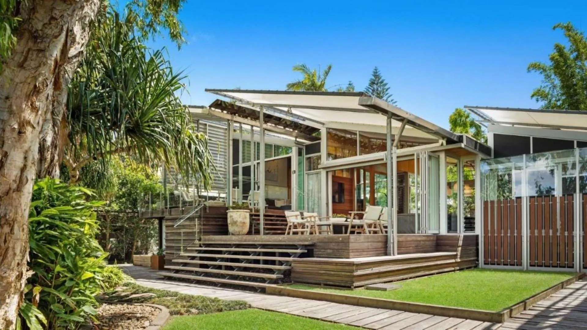 Casa de Férias Belongil Sails Vila Byron Bay